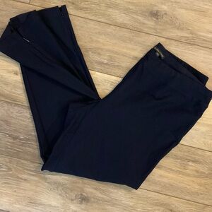 Eileen Fisher stretchy ankle / cropped  pants. Size M